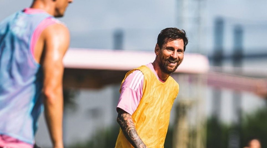 চোট কাটিয়ে অনুশীলনে ফিরলেন মেসি