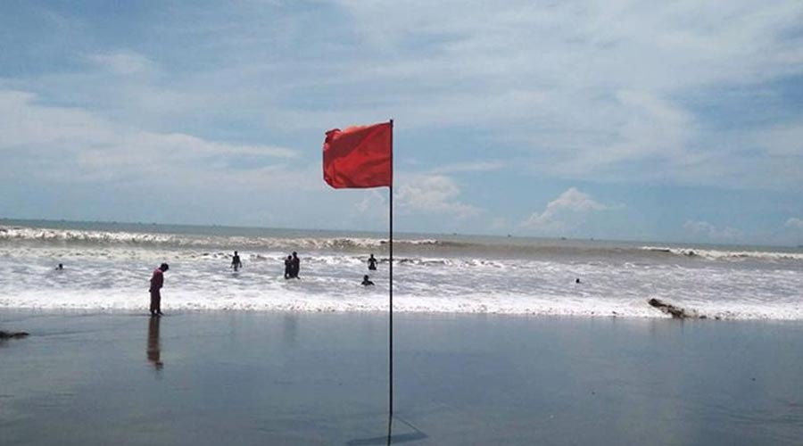 বঙ্গোপসাগরে লঘুচাপ, সারা দেশে বজ্রসহ বৃষ্টি ও ভারি বর্ষণের সতর্কতা