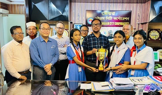 বিতর্কের মাধ্যমে যুক্তিবাদী সমাজ গড়তে হবে: মেয়র ডা. শাহাদাত হোসেন