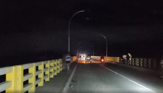 গাইবান্ধার ভাসানী সেতুর ল্যাম্পপোস্টের ক্যাবল চুরি