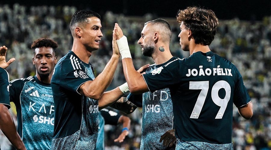 অভিষেকেই ফেলিক্সের হ্যাটট্রিক, দাপুটে জয়ে মৌসুম শুরু রোনালদোদের