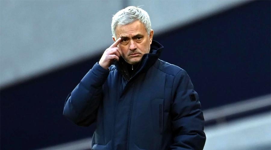 ফেনারবাচে থেকে বরখাস্ত মরিনহো, ক্ষতিপূরণেই আয় হাজার কোটি টাকা