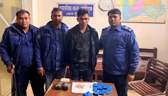গজারিয়ায় ইয়াবাসহ মাদক ব্যবসায়ী আটক
