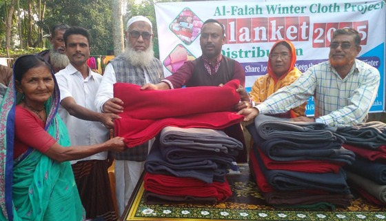 নাগেশ্বরীতে শীতার্তদের মাঝে কম্বল তিবরণ