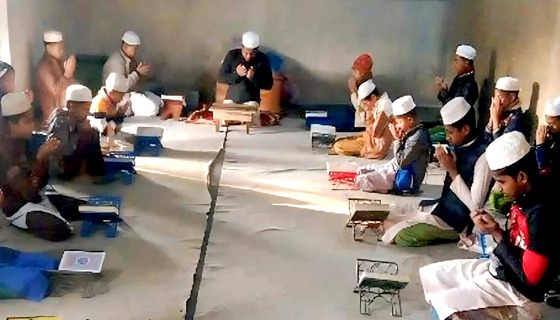 খালেদা জিয়া’র সুস্থতা কামনায় দুর্গাপুরে কোরআন খতম ও দোয়া