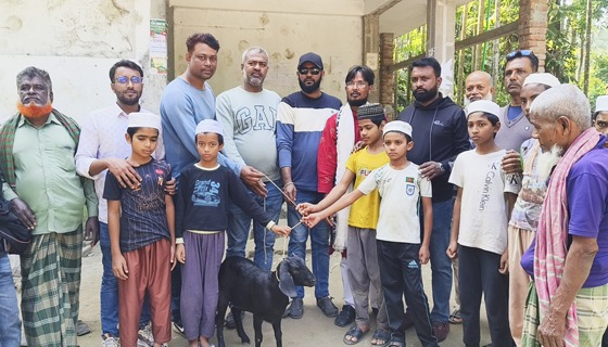 বাবুগঞ্জে বেগম খালেদা জিয়ার রোগমুক্তি কামনায় ছাগল জবাই