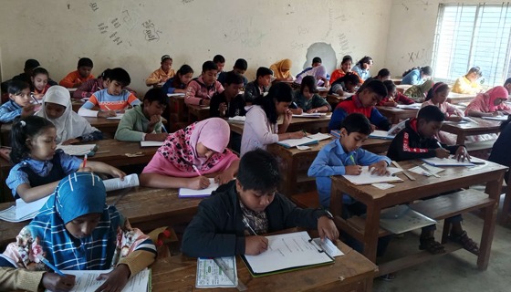 ফুলবাড়ীতে শিশুদের মেধা বিকাশে শুভেচ্ছা বৃত্তি পরীক্ষা অনুষ্ঠিত