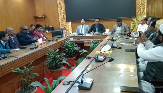 পিরোজপুরে সাংবাদিকদের সঙ্গে জেলা প্রশাসকের মতবিনিময়