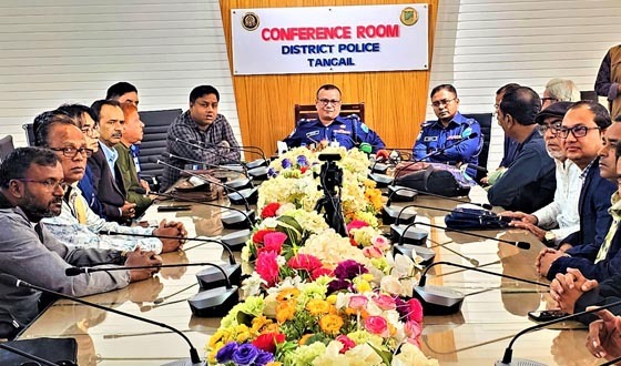 টাঙ্গাইলের সাংবাদিকদের সঙ্গে নবাগত পুলিশ সুপারের মতবিনিময়