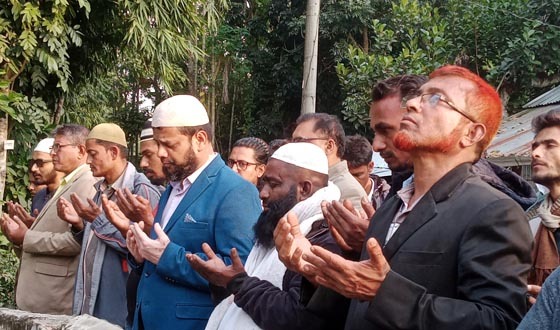 মোল্লাহাটে বিএনপি নেতা শওকত আলী মোল্লার কবর জিয়ারত করলেন ইঞ্জি: মাসুদ রানা