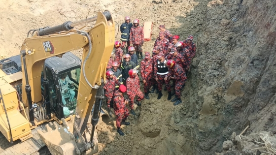 তানোরে গর্তে পড়া শিশু সাজিদকে উদ্ধার, চিকিৎসকের বরাতে মৃত ঘোষণা
