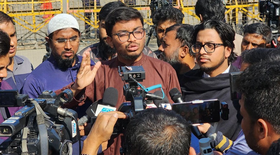 ‘স্বরাষ্ট্র উপদেষ্টার পদত্যাগ করিয়েই ঘরে ফিরবো’