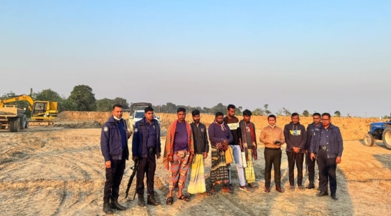 বাগমারায় কৃষি জমির টপসয়েল কাটা রোধে মোবাইল কোর্ট, ৫ জনের কারাদণ্ড