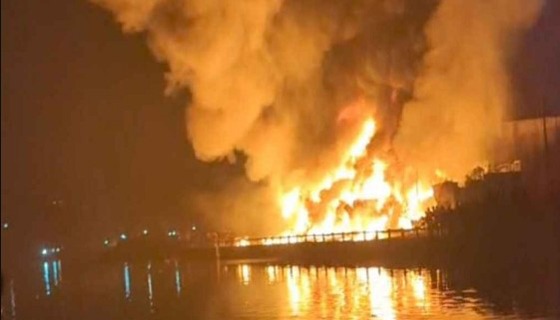 চট্টগ্রামে ঝুটের গুদামে আগুন