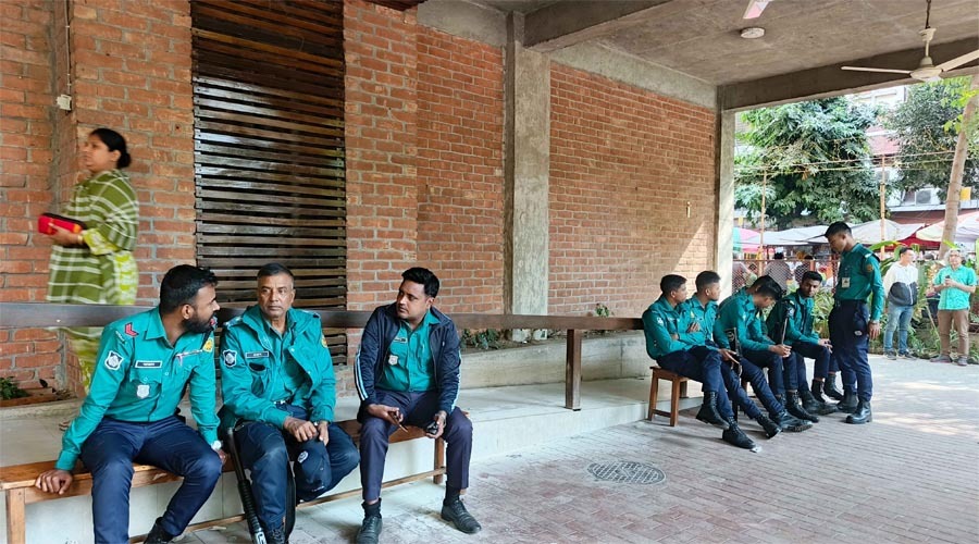 ছায়ানটের ভেতরে পোড়া বই আর ভাঙা বাদ্যযন্ত্র, বাইরে কড়া পুলিশ পাহারা