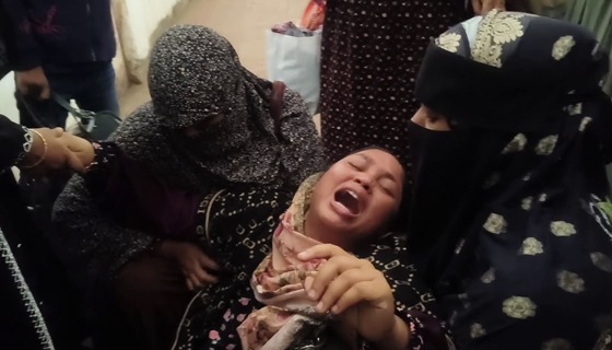 অগ্নিসন্ত্রাসে নিহত শিশুর মৃত্যুতে এ্যানির শোক, দোষীদের শাস্তির দাবি