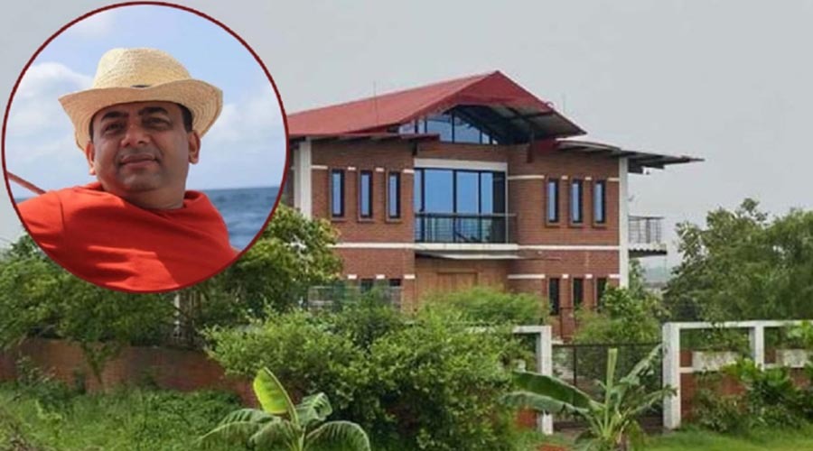 বেনজীরের জব্দ চার ফ্ল্যাটের মালামাল প্রধান উপদেষ্টার ত্রাণ তহবিলে জমা দিল দুদক