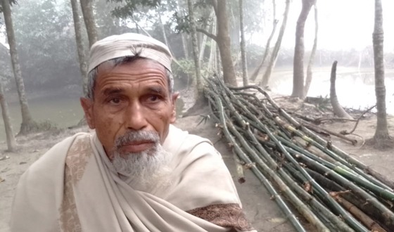 ‘কেডা এবার হ্যামাক ঠান্ডার কাপড় দিবে’