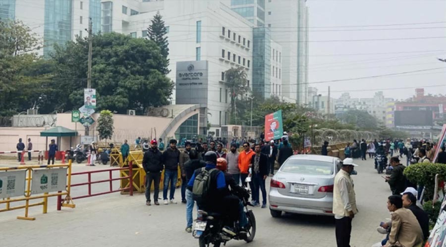 এভারকেয়ার হাসপাতাল এলাকায় কড়া নিরাপত্তা