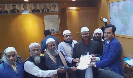 বরিশালের দুটি আসনে মনোনয়নপত্র জমা দিয়েছেন ফয়জুল করীম