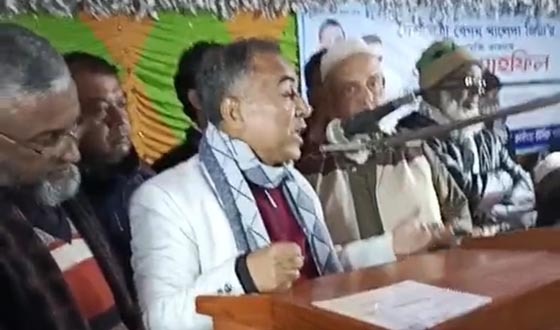 চাটমোহরে সাবেক প্রধানমন্ত্রী বেগম খালেদা জিয়ার রোগমুক্তি কামনায় দোয়া