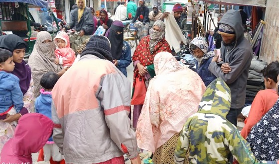 চলনবিল অঞ্চলে কনকনে হার কাঁপানো ঠান্ডা, জনজীবন বিপর্যস্ত