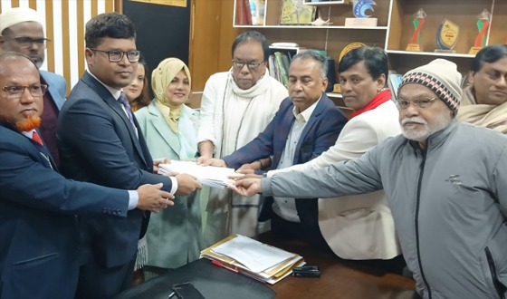 পাবনা-৩ আসনে বিএনপি প্রার্থী তুহিনের মনোনয়নপত্র দাখিল