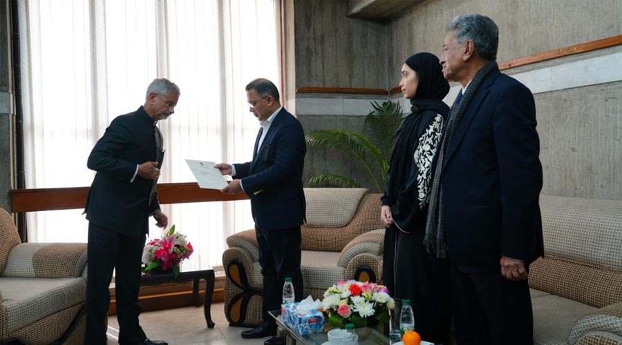 তারেক রহমানের হাতে ভারতের শোকবার্তা তুলে দিলেন এস জয়শঙ্কর