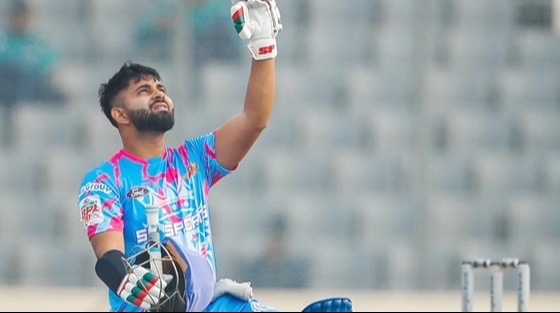 এবি ডি ভিলিয়ার্সকে ফলো করেন শামীম পাটোয়ারী