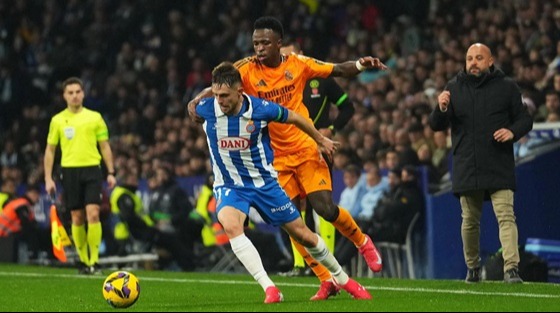 পচা শামুকে পা কাটালো রিয়ালের