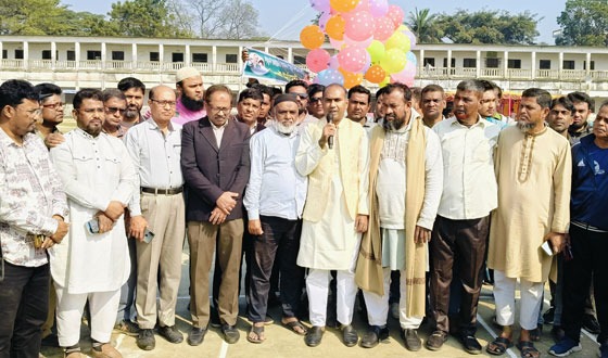 কালীগঞ্জে সিক্স-এ-সাইড স্মৃতি ক্রিকেট টুর্নামেন্ট উদ্বোধন