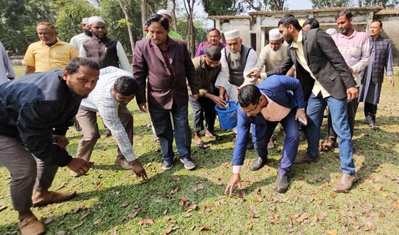 গলাচিপায় তারুণ্যের উৎসব উপলক্ষে পরিষ্কার পরিচ্ছন্নতা অভিযান