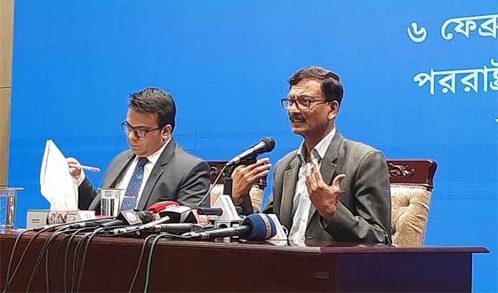 শেখ হাসিনার বক্তব্য বন্ধের জন্য ভারতীয় দূতকে তলব