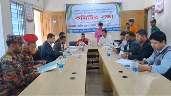 হোসেনপুরে পৌরসভার ভবনের গুনগত মান নিশ্চিতকরন কমিটির সভা