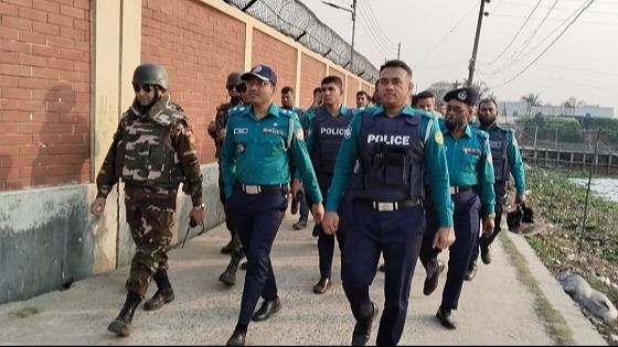 বরিশালে অপারেশন ডেভিল হান্টে গ্রেপ্তার ১৬