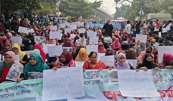 আজও শাহবাগে অবস্থান নিয়েছেন প্রাথমিক শিক্ষক নিয়োগে বাতিল হওয়া প্রার্থীরা