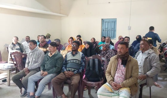 গোমস্তাপুরে গ্রাম আদালত বিষয়ক কমিউনিটির সভা