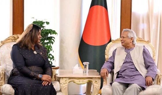 মালদ্বীপে ‘কাগজপত্রহীন’ বাংলাদেশিদের বৈধকরণের আহ্বান প্রধান উপদেষ্টার