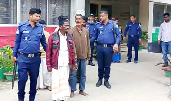 ফুলবাড়ীতে কুখ্যাত ডাকাতসহ গ্রেপ্তার ১২