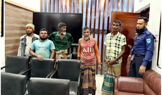 চরভদ্রাসনে জাটকা নীধনের দায় ৫ জেলেকে কারাদন্ড