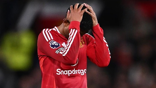 ম্যানচেস্টার ইউনাইটেডের লজ্জার হার