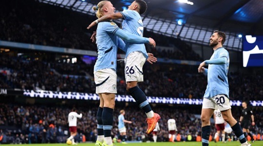 অবশেষে ঘুরে দাঁড়ালো ম্যানসিটি