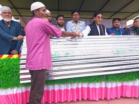 আওয়ামীলীগ দেশের গনতন্ত্র নষ্ট করেছে