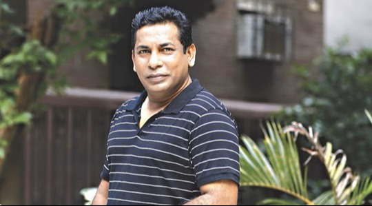 ডার্ক লাভ স্টোরি নিয়ে আসছেন মোশাররফ করিম