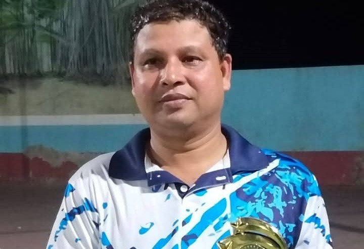 দেবহাটা অফিসার্স ক্লাবের ব্যাডমিন্টন টুর্নামেন্ট