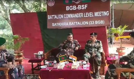 বাংলাদেশির জমি চাষে বিএসএফের বাঁধা