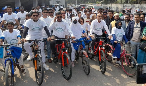 পিরোজপুরে তারুণ্যের উৎসবে সাইকেল র‌্যালি