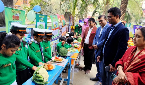 চাঁদপুর ল্যাবরেটরি স্কুলে ব্যতিক্রমী আয়োজনের দেশজ সবজি উৎসব
