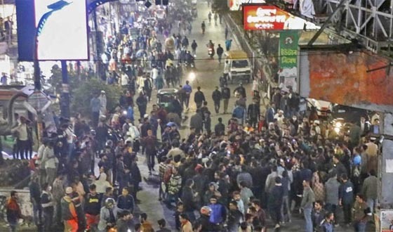 ঢাবি ও সাত কলেজের শিক্ষার্থীদের মধ্যে ধাওয়া-পাল্টা ধাওয়া