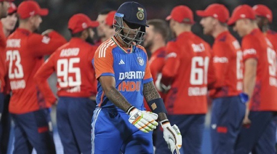 সিরিজ বাঁচানোর ম্যাচে জয়ের দেখা পেলো ইংল্যান্ড